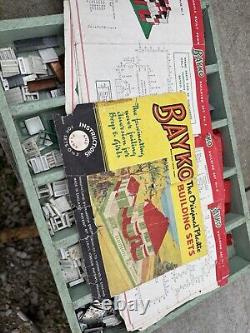 Vintage Bayko Building Set. Large toys in wooden box