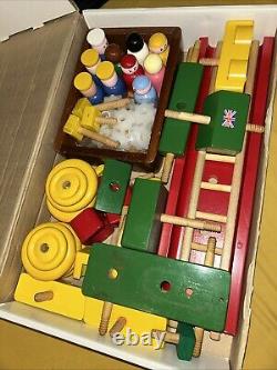 Vintage Escor Wooden Toys Fire Engine / Chara / Bus Construction Set Boxed