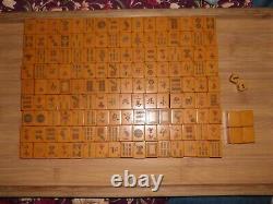 Vintage Mah Jong Mahjong Butterscotch Bakelite 144 Tile Wooden Boxed Set