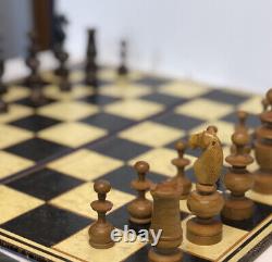 Vintage Regency Wooden Chess Set / Folding Board / Original Box / 3.5 King