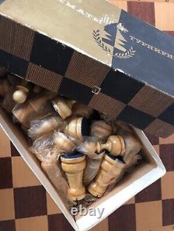 Vintage Soviet Tournament weighted wooden chess set 1987 in original box