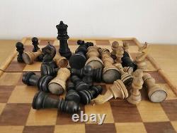 Vintage Staunton style Chess Set in a wooden box. King 85mm