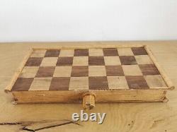 Vintage Staunton style Chess Set in a wooden box. King 85mm