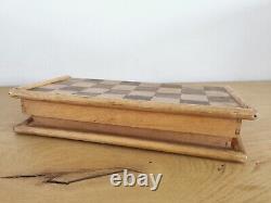 Vintage Staunton style Chess Set in a wooden box. King 85mm