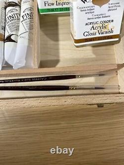 Vintage Winsor and Newton acrylic paint set in beautiful Wooden Box Unused
