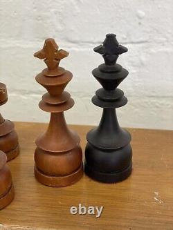 Vintage Wooden Chess Set / King 4.5 (114mm) Large Club Size / Brown Black / Box