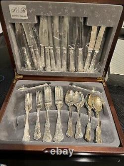 Vintage silver plated cutlery set canteen In Wooden Box