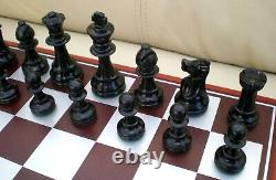 Vintage wooden STAUNTON CHESS SET in original box & with modern chessboard