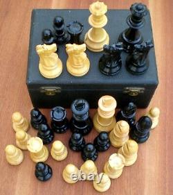 Vintage wooden STAUNTON CHESS SET in original box & with modern chessboard