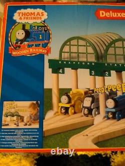 Wooden thomas the tank engine set deluxe knapford station NEW IN BOX