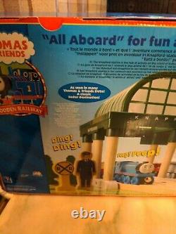 Wooden thomas the tank engine set deluxe knapford station NEW IN BOX